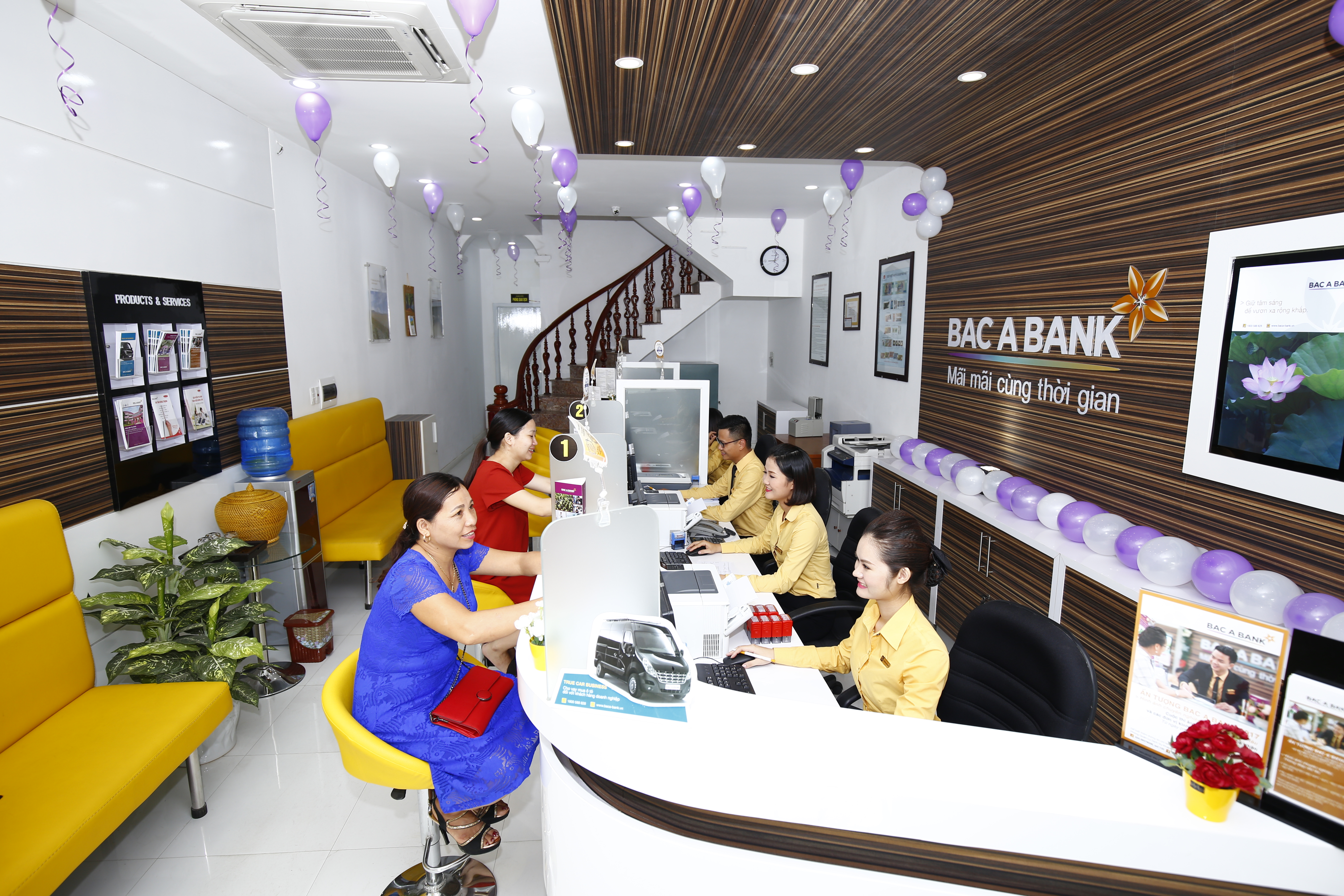 Cùng BAC A BANK góp phần chấm dứt bạo lực đối với phụ nữ và trẻ em